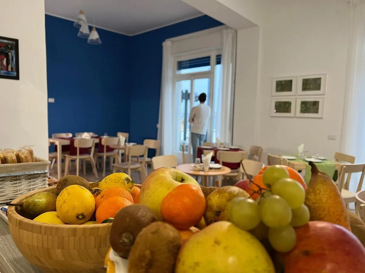 Garibaldi R&B Bed and Breakfast Μεσίνα 3*,