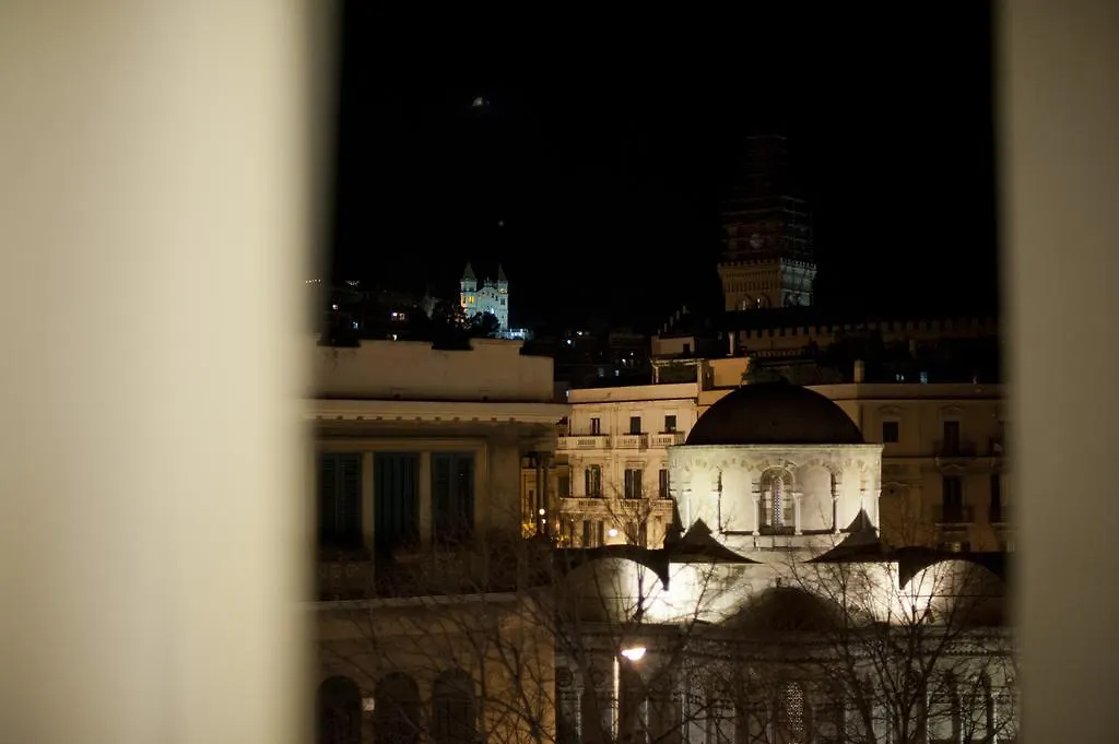 Garibaldi R&B Bed and Breakfast Μεσίνα