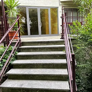 https://la-rotonda-2-camere-con-terrazza-in-centro.it-lombardy.com