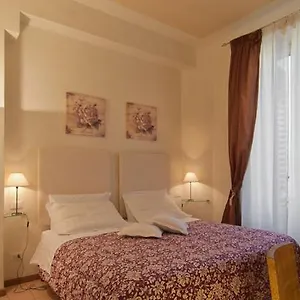 https://bed-bed-peterson.it-tuscanyhotel.com